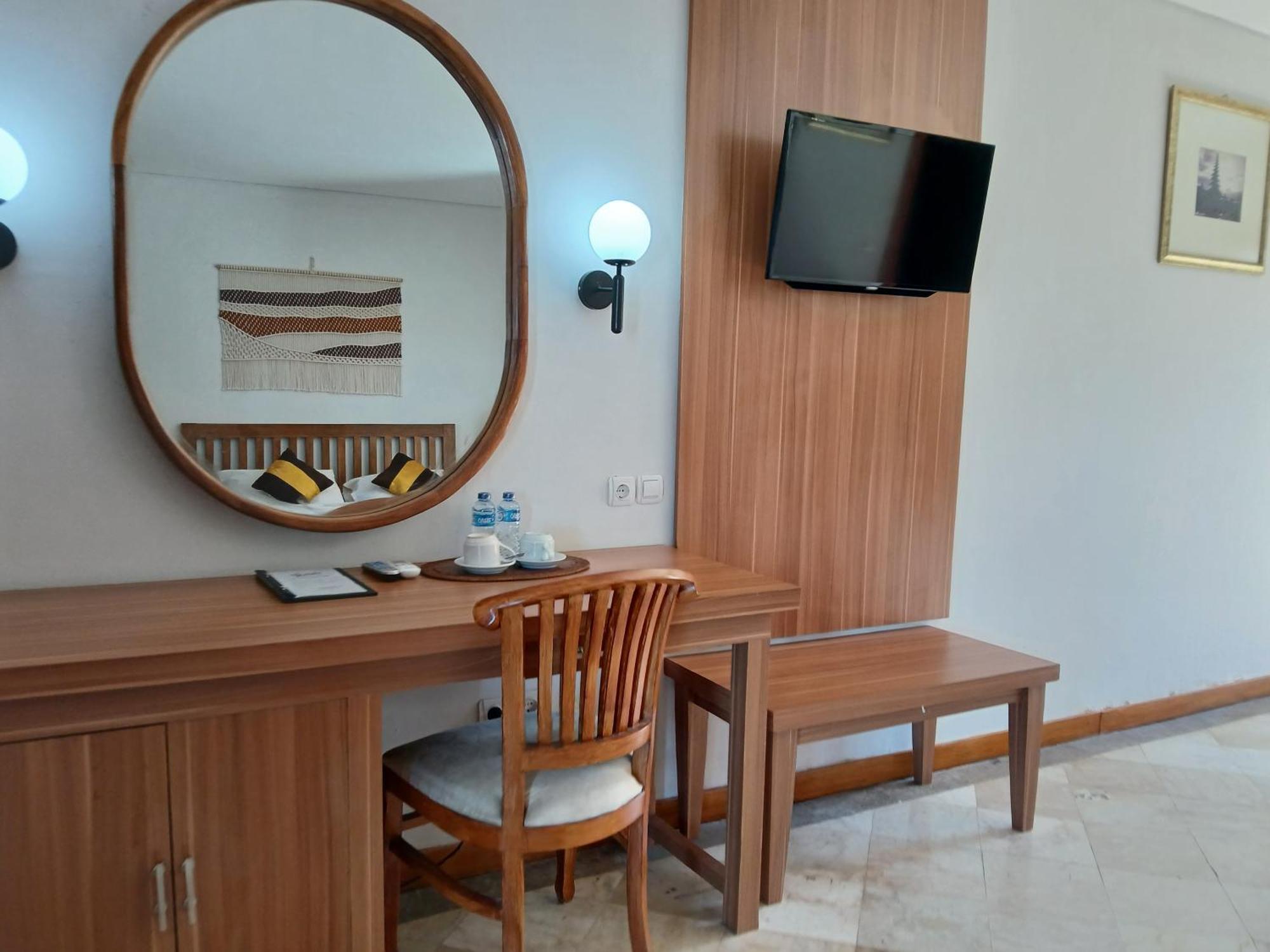 Nirmala Hotel Jimbaran Экстерьер фото